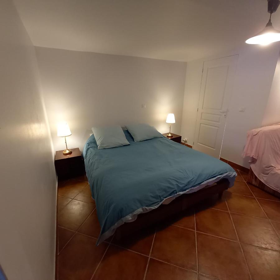 La Petite Campagne Bed & Breakfast Blaru ภายนอก รูปภาพ