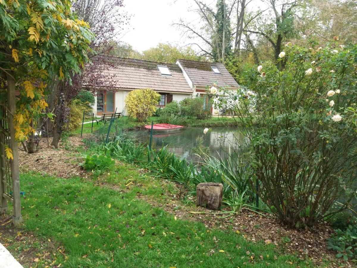 La Petite Campagne Bed & Breakfast Blaru ภายนอก รูปภาพ